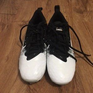 Women's Nike Cleats--Size 7.5--Black/White